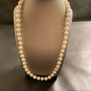 Pearl necklace 36” ( can be doubled to make shorter)
